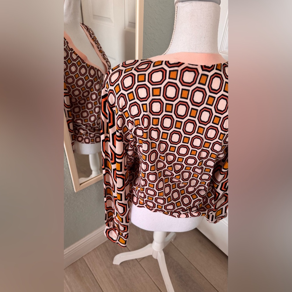 Tory Burch Wesley Cardigan Sweater Size Lrg Peach Geometric Print Silk Sleeves - Picture 15 of 16